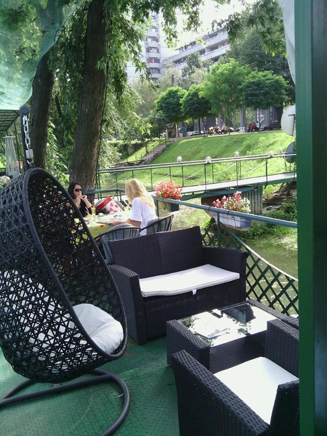 ホテル Splav Guest Hause Gusar ベオグラード エクステリア 写真