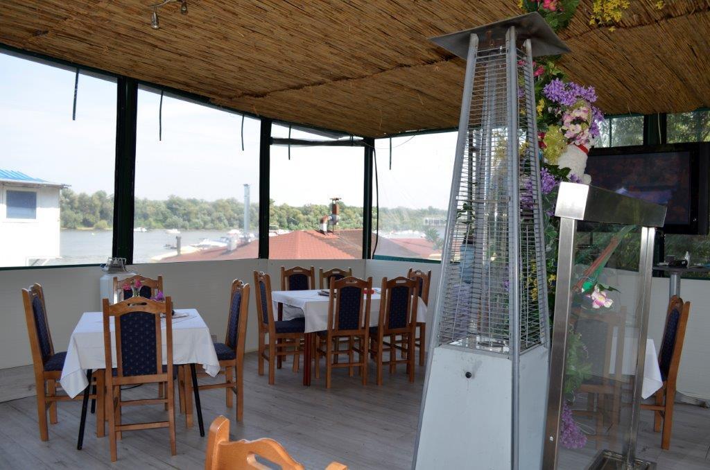 ホテル Splav Guest Hause Gusar ベオグラード エクステリア 写真